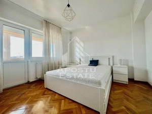 Apartament 3 camere, zona Centrala - imagine 4