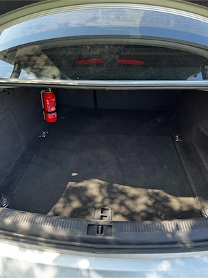 Audi a4 b8 2.0 TDI Negociabil - imagine 10