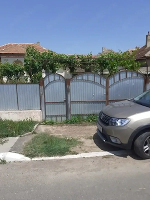 Casa de vanzare .com. Stejaru . Jud Tulcea  - imagine 2