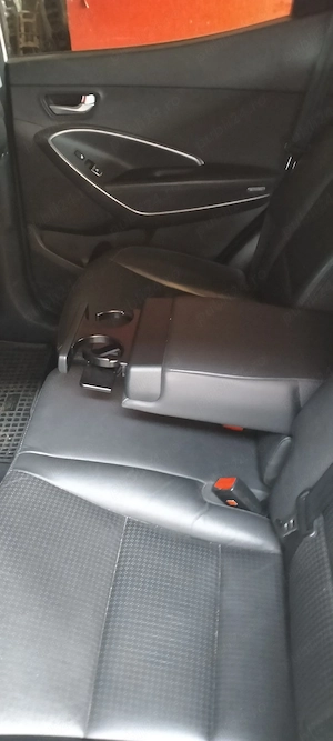 Vând Hyundai Santa Fe - imagine 9