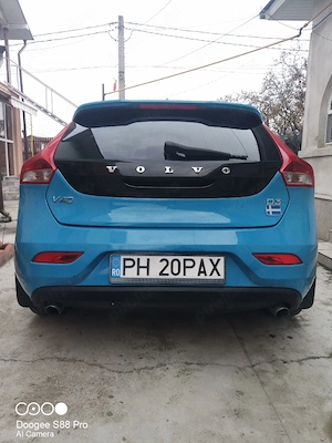 vând Volvo V40, D3 proprietar  - imagine 7