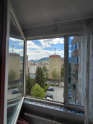 Inchiriez garsoniera spatioasa strada De Mijloc - imagine 7