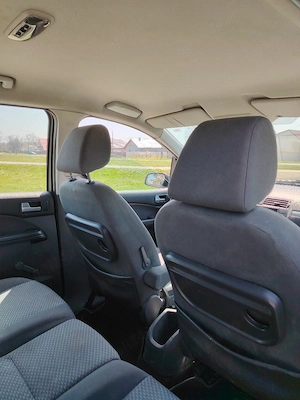 Vand ford C Max 1.6 tdci anul 2006 km 2430000 reali  - imagine 2