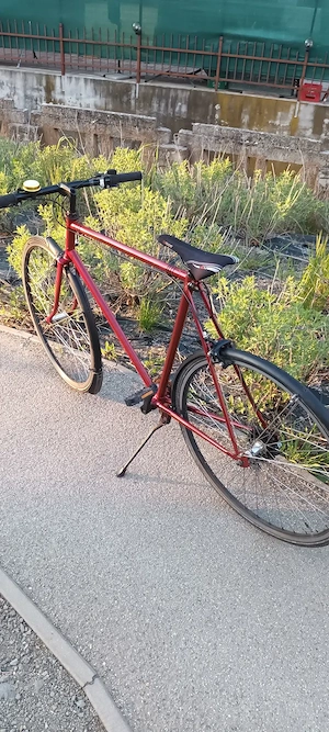 bicicleta roti subtiri 28 