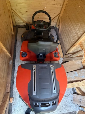 vand tractor tuns iarba Husqvarna Rider R 320 XAWD cu masa de taiere - imagine 4