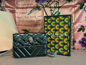 poseta neagra kurt geiger