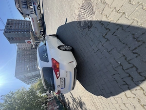 Toyota Auris 1.8 benzină +GPL - imagine 5