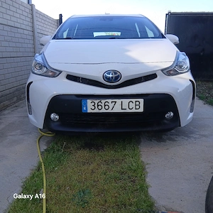 toiota prius plus  - imagine 4