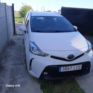 toiota prius plus  - imagine 7