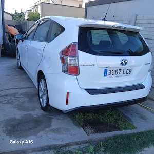 toiota prius plus  - imagine 8