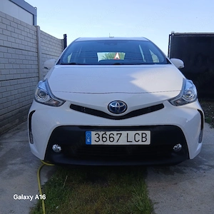 toiota prius plus  - imagine 5