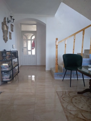 vilă superbă, de vanzare, într-o zona pitorească  - imagine 3