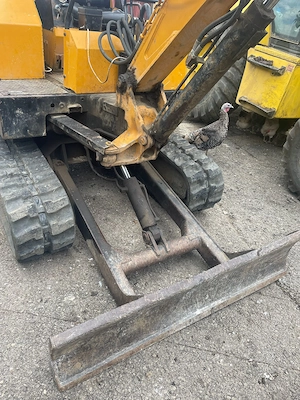 Vând miniexcavat YANMAR  - imagine 2
