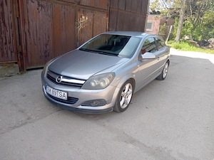 Opel Astra h gtc 1.9 cdti 120cp - imagine 3