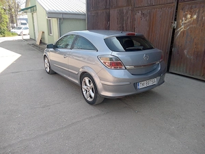 Opel Astra h gtc 1.9 cdti 120cp - imagine 4