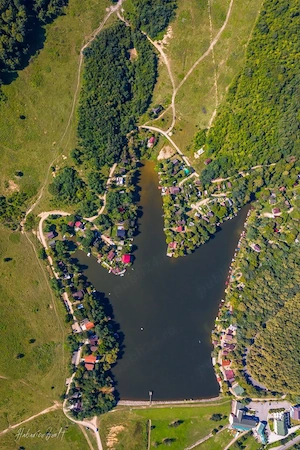 Teren in apropierea lacului Mujdeni