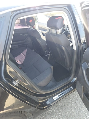 Audi A6 C6 2.0 TDI   Întreținut, Aspect Foarte Bun, Preț Negociabil - imagine 9