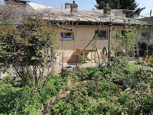 Casa din 3 camere cu curte Giulesti sector 1 - imagine 4