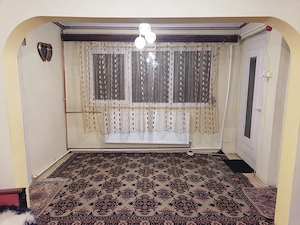 Casa din 3 camere cu curte Giulesti sector 1 - imagine 6