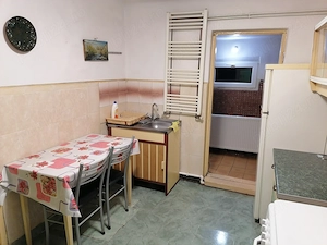 Casa din 3 camere cu curte Giulesti sector 1 - imagine 9