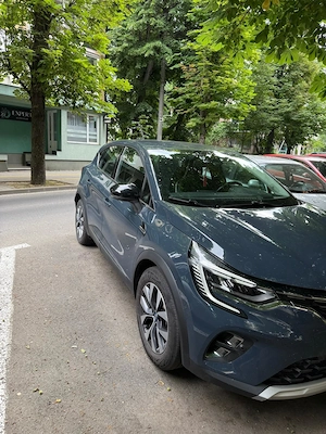 Renault Captur Plug-in Hybrid (E-tech 160 CP)  - imagine 4