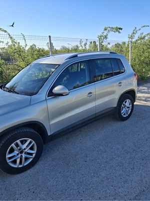 VW Tiguan 4x4 an 2011, motor 2.0 TDI - imagine 3