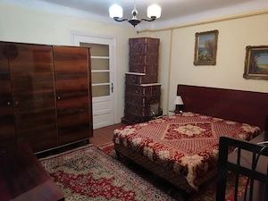 Casa din 3 camere cu curte Giulesti sector 1 - imagine 7