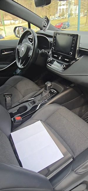 Toyota Corolla Touring Sport 1.8 - imagine 5