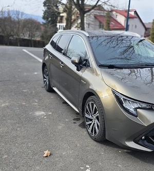 Toyota Corolla Touring Sport 1.8 - imagine 3