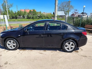 Chevrolet Cruze  - imagine 3