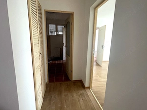 Apartament cu 3 camere in mun. Brasov - imagine 3
