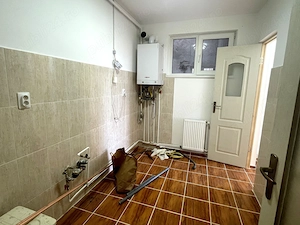Apartament cu 3 camere in mun. Brasov - imagine 8