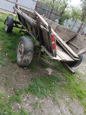 Vând caruta ușora joasa si larga l - imagine 2