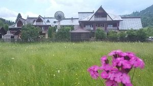 Pensiune 21 camere, 4 margarete , de vânzare în Ceahlău Neamț - imagine 2