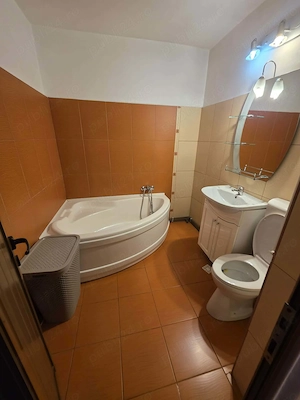 Apartament 3 camere   Scoala Nr10   Etaj 3   - imagine 3