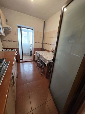 Apartament 3 camere   Scoala Nr10   Etaj 3   - imagine 8