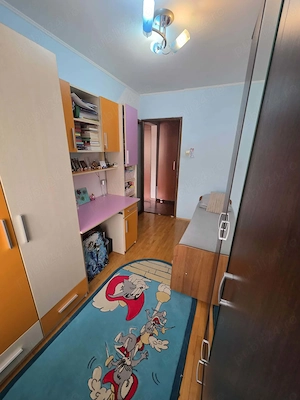 Apartament 3 camere   Scoala Nr10   Etaj 3   - imagine 4