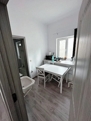 Spatiu  cabinet medical  birouri  - vila interbelica, Centru Constanta - imagine 3