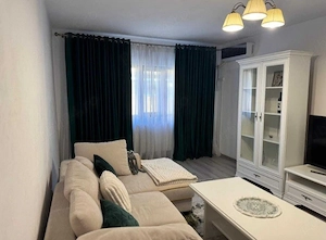 Inchiriez apartament cu 2 camere, decomandat, loc de parcare 24 7, zona 8 Mai, aleea Ioan Slavici.  - imagine 2