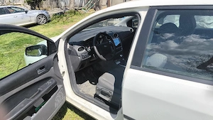 Ford Focus 1.6 TDI, an fabricatie 2006, pret 1150 EUR   - imagine 2