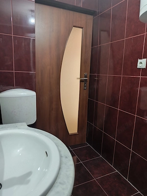 Vand doua case curte Bragadiru parter si etaj - imagine 3