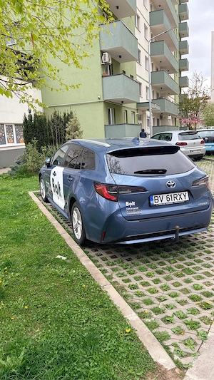 toyota corolla 1.8 hibrid - imagine 5