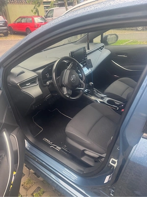 toyota corolla 1.8 hibrid - imagine 3