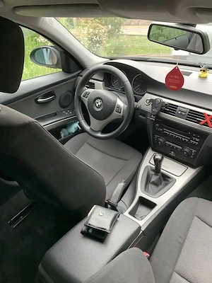 BMW e90 318i - imagine 3