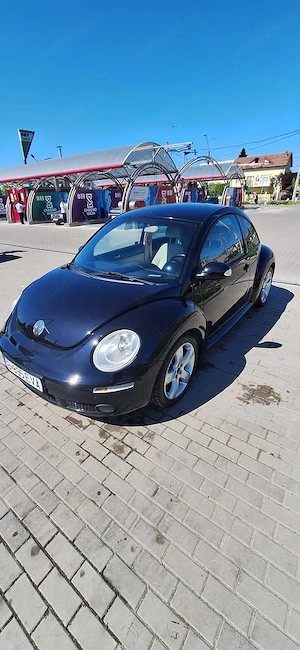 Volkswagen New Beetle, an 2007, motor 2.0 benzină + GPL , 92.000 km - imagine 3
