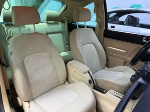 Volkswagen New Beetle, an 2007, motor 2.0 benzină + GPL , 92.000 km - imagine 9