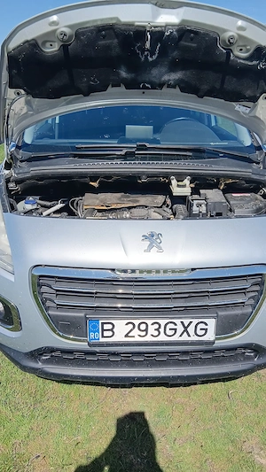 Vând auto Peugeot 3008