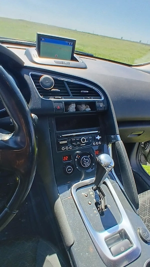 Vând auto Peugeot 3008 - imagine 5