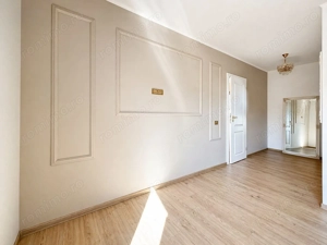 Duplex despartit prin garaj - 5 camere / 3 bai -  mobilata / utilată - imagine 14