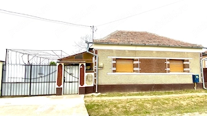  Casă cu teren mare si curte amenajata, de vânzare în Cordău   Locație excelenta!
